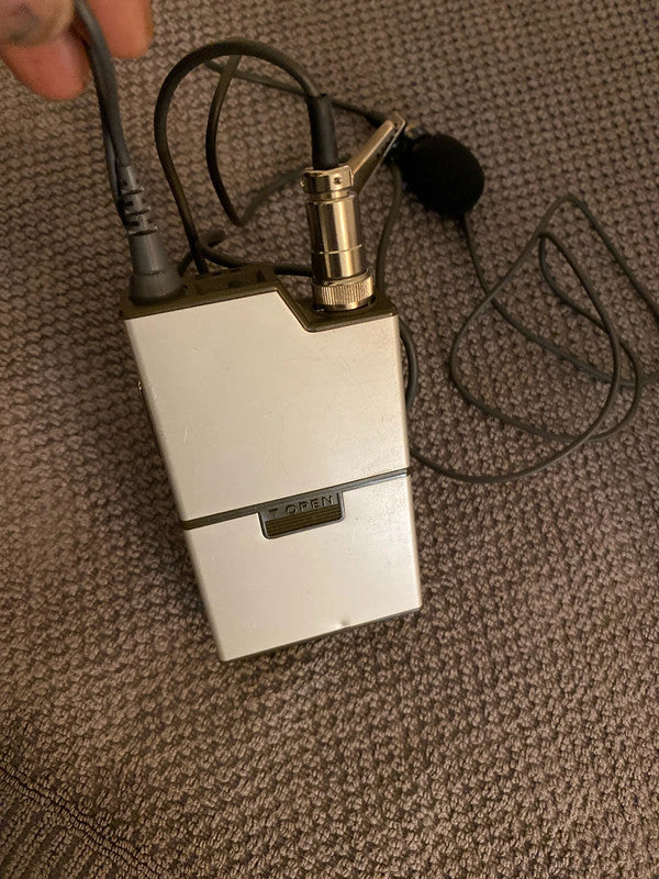Den här artikeln är trådlösa mikrofonen av TOA WM-320