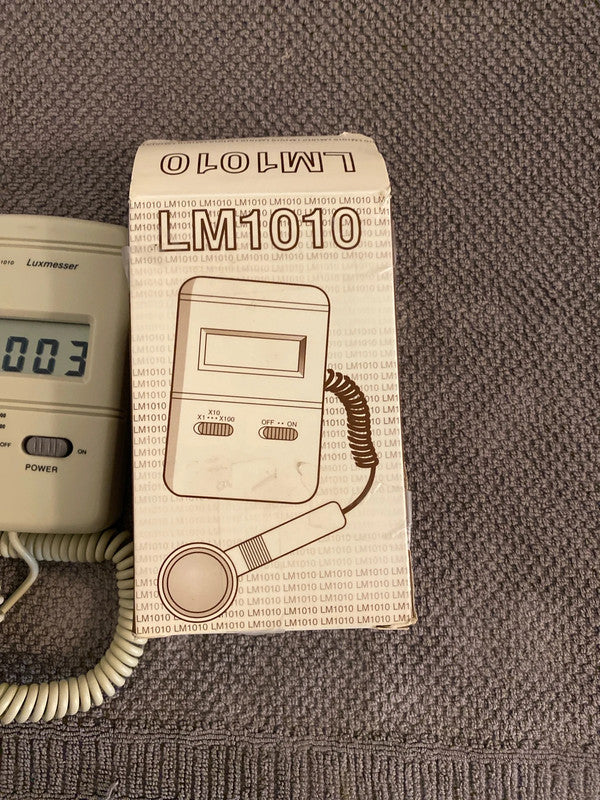 Elvos LM-1010 Luxmesser.