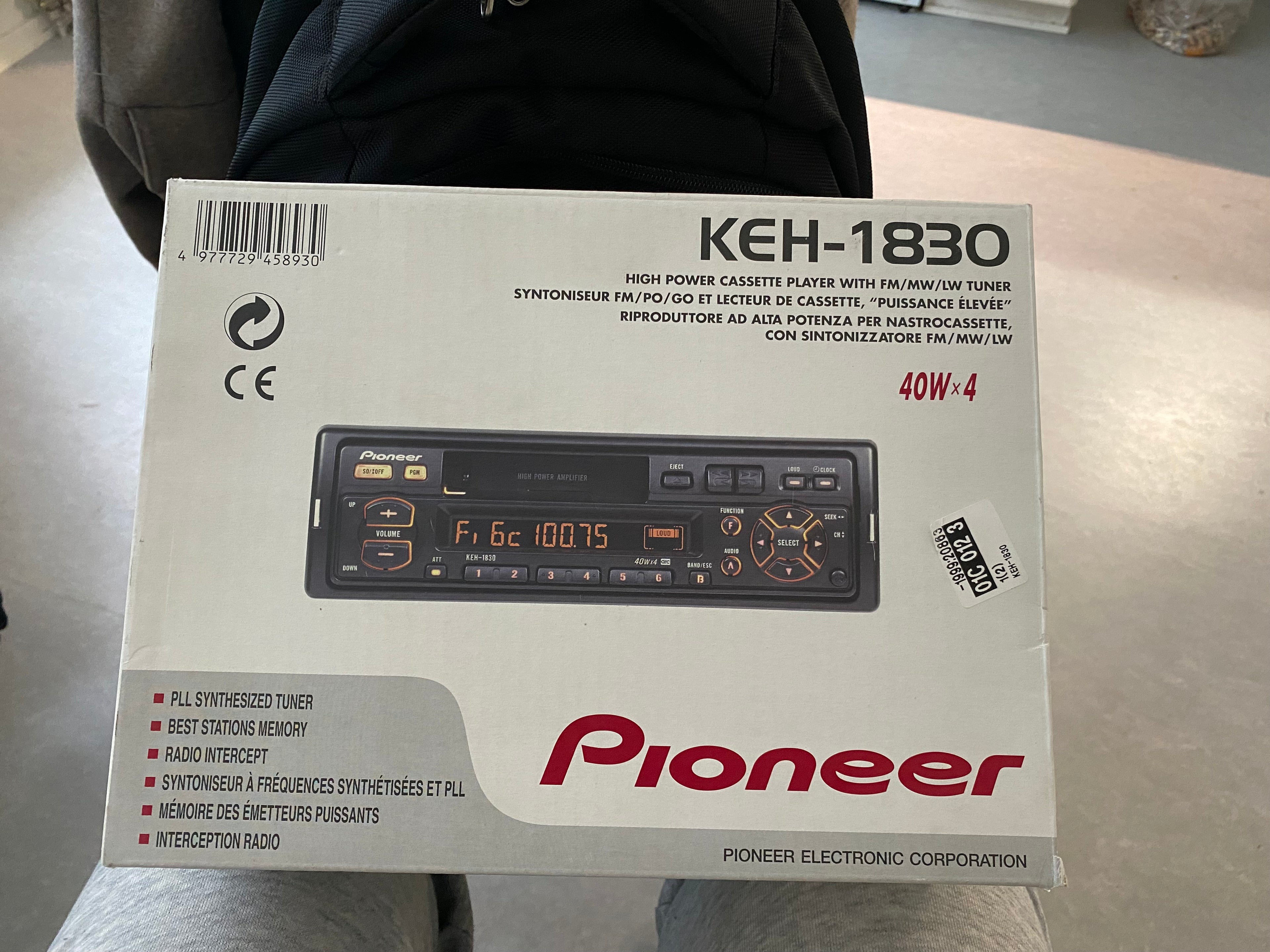 Pioneer KEH-1830 Vintage Bilstereo med Kassett & Radio (Ny i Kartong / NOS).