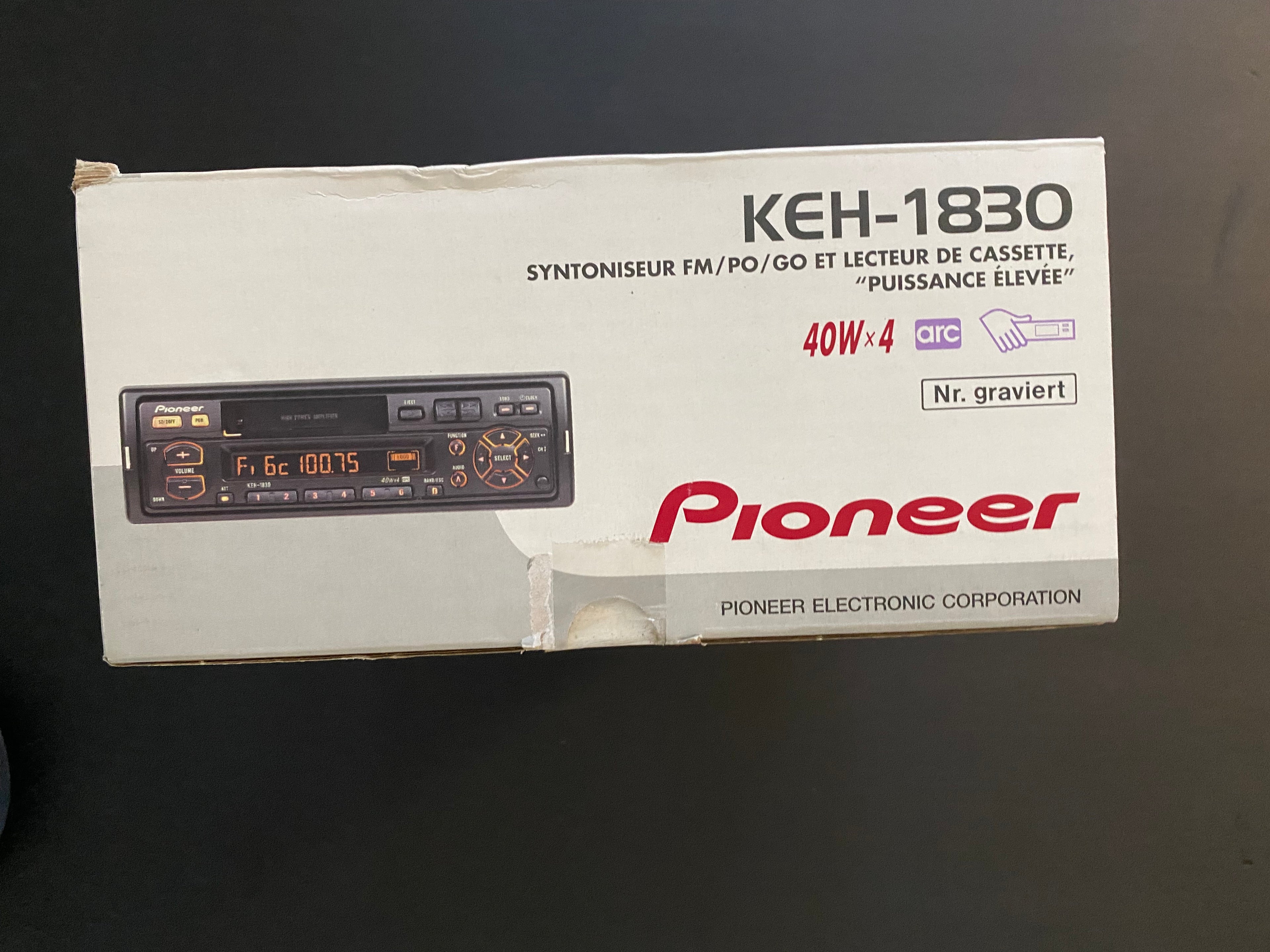 Pioneer KEH-1830 Vintage Bilstereo med Kassett & Radio (Ny i Kartong / NOS).