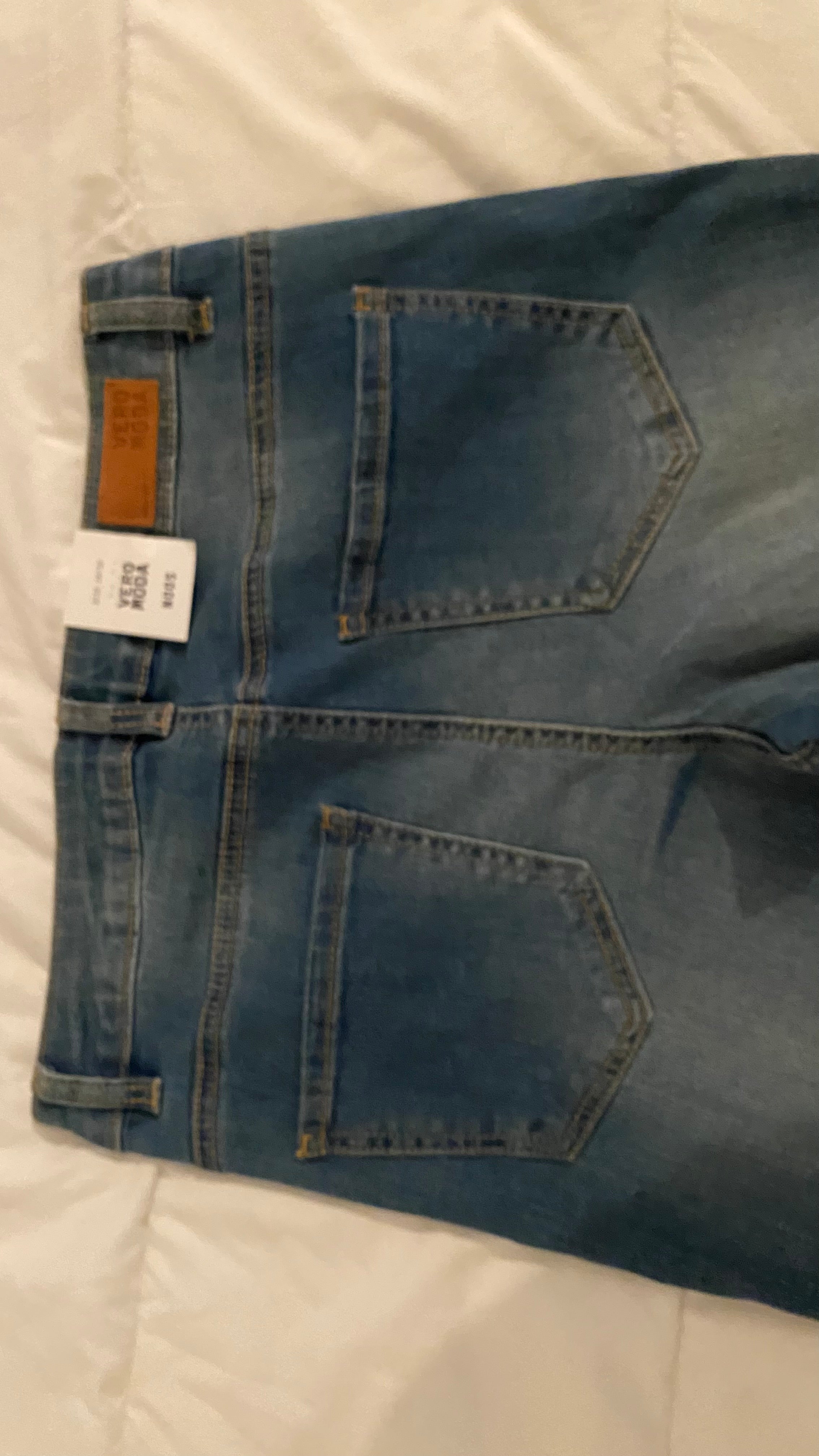 Vero Moda jeans storlek 32 längd och W28 blå dam.